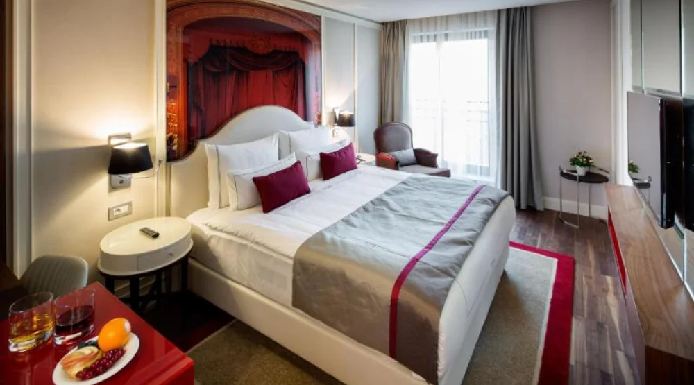 Superior Double Room at Titanic Gendarmenmarkt Berlin