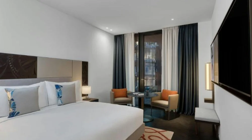 Atrium King Room, Guest Room, One King, Atrium View at Dorothea Hotel Budapest Autograph Collection