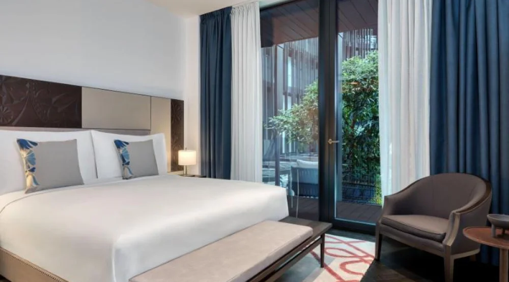 Atrium Suite, One Bedroom Suite, One King, Atrium View, Balcony at Dorothea Hotel Budapest Autograph Collection