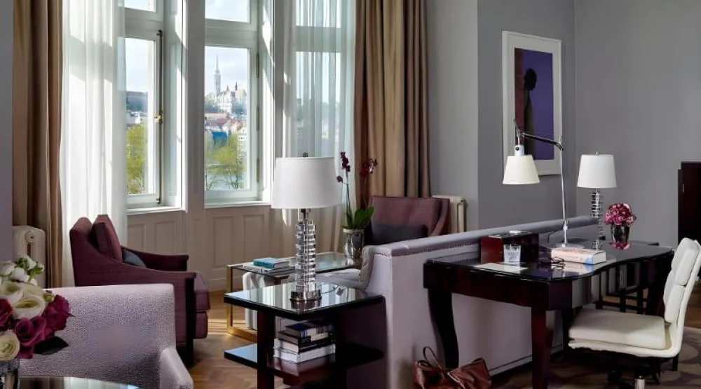 River View Park Suite with King Bed at Four Seasons Gresham Palace