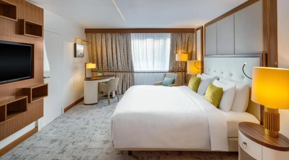 Corvinus Fashion Street View Room at Kempinski Hotel Corvinus Budapest