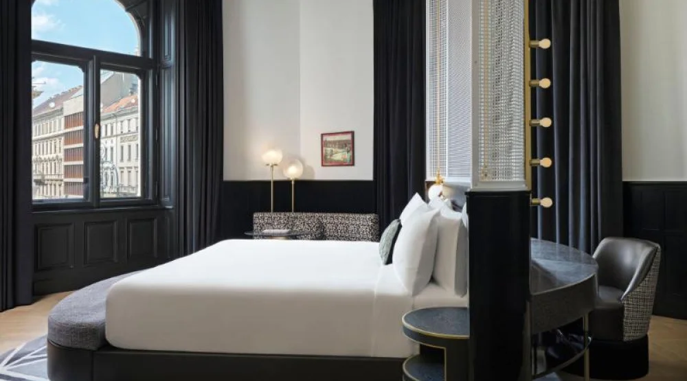 Fantastic Suite, One Bedroom Suite, One King, Opera House View at W Budapest