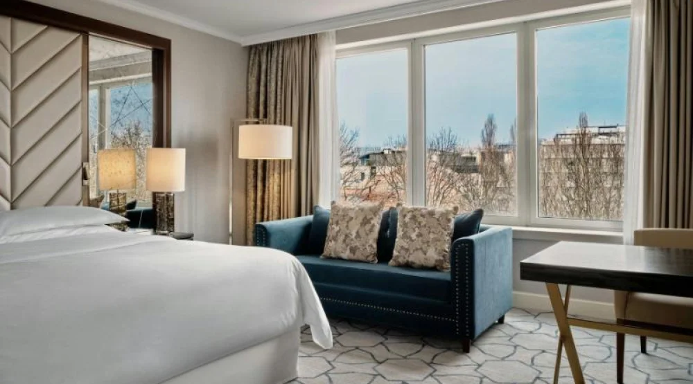 Deluxe Guest Room, One King at Sheraton Grand Warsaw