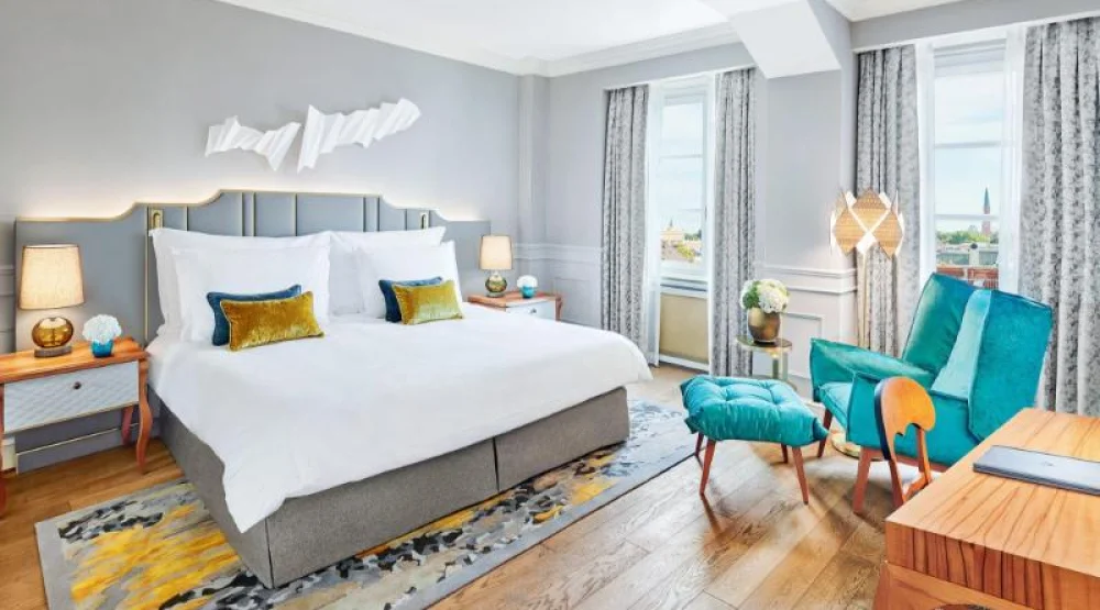 Deluxe King Room at Mandarin Oriental Munich