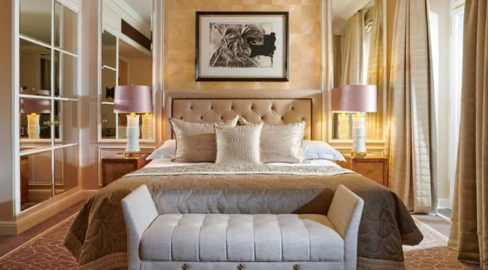 Deluxe Double Room at Baur Au Lac