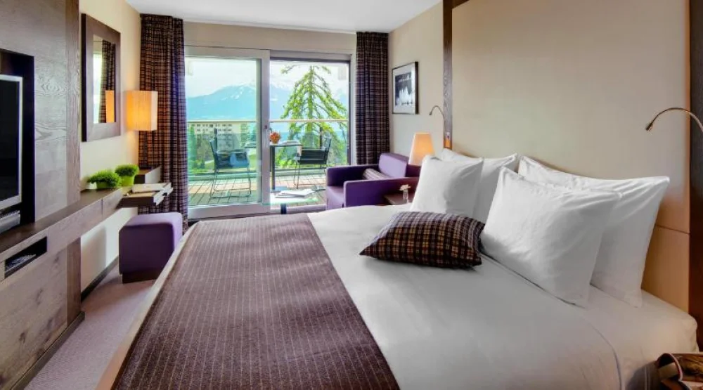 Deluxe Double Room with Mountain View at Crans Ambassador