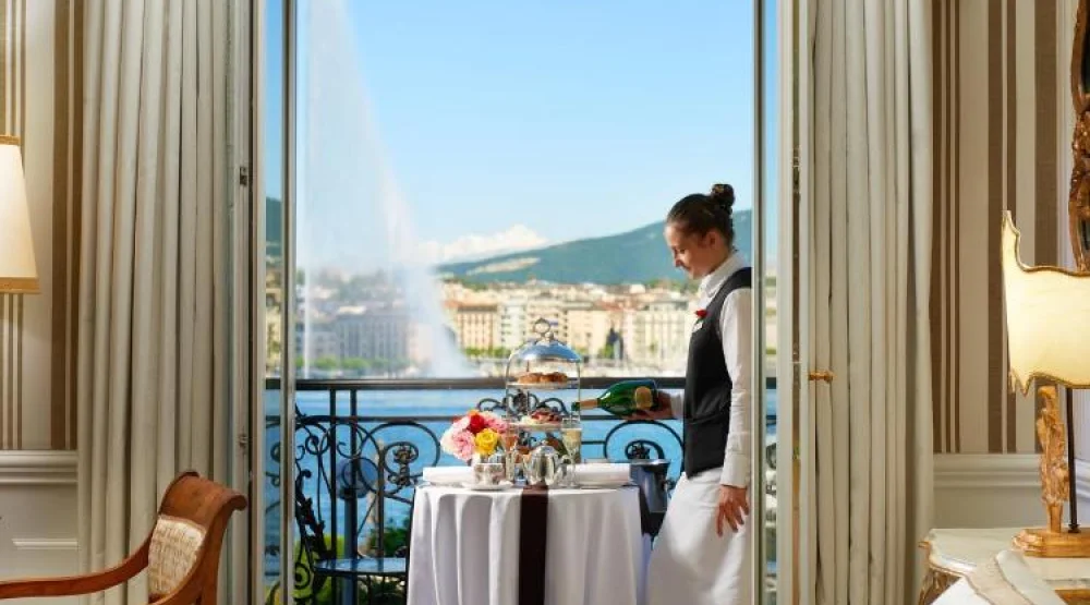 Junior Suite with Lake View at Hotel D'angleterre Geneva