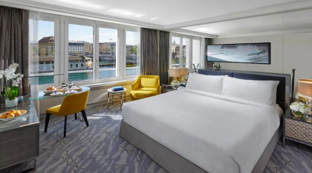 River View Room at Mandarin Oriental Geneva