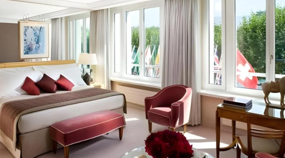 Deluxe Room King at Mandarin Oriental Geneva