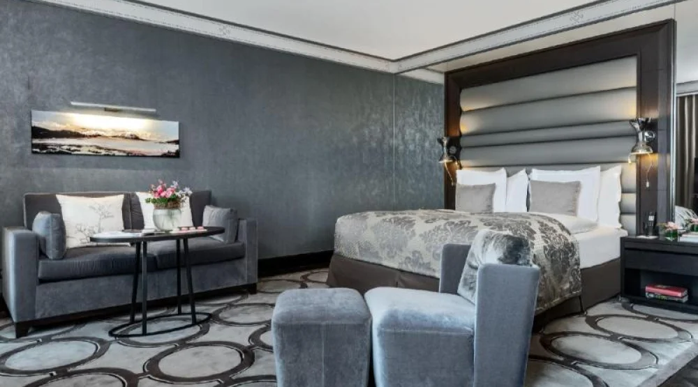 Savoy Executive Room at Hotel Royal Savoy Lausanne