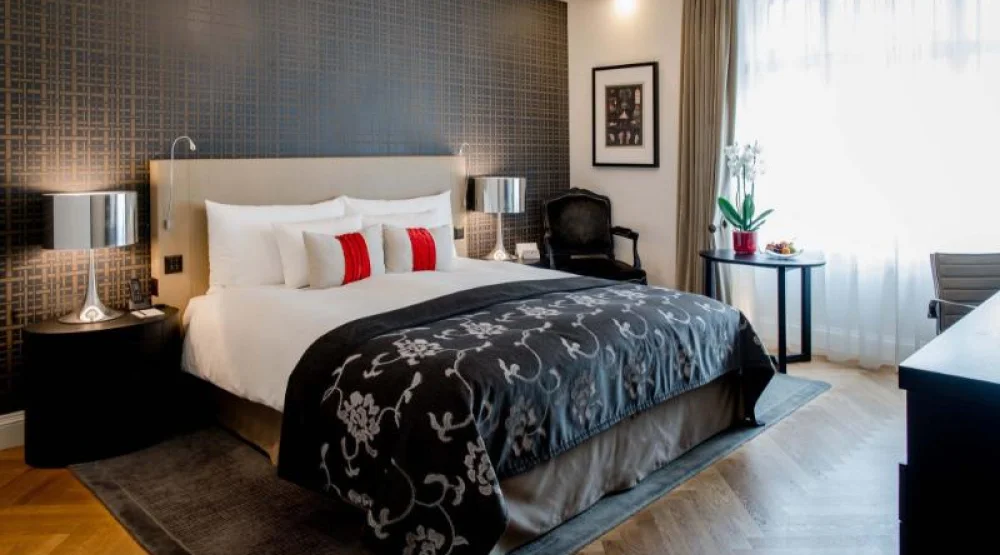 Charming King Room at Hotel Schweizerhof Bern & Spa