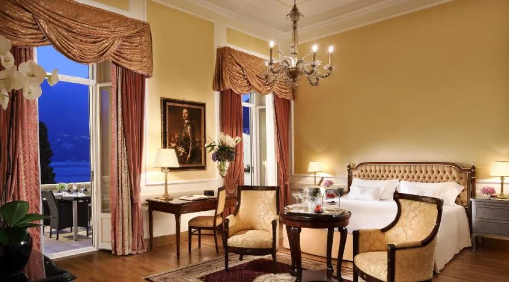 Deluxe Palace Double with Lake View at Hotel Splendide Royal