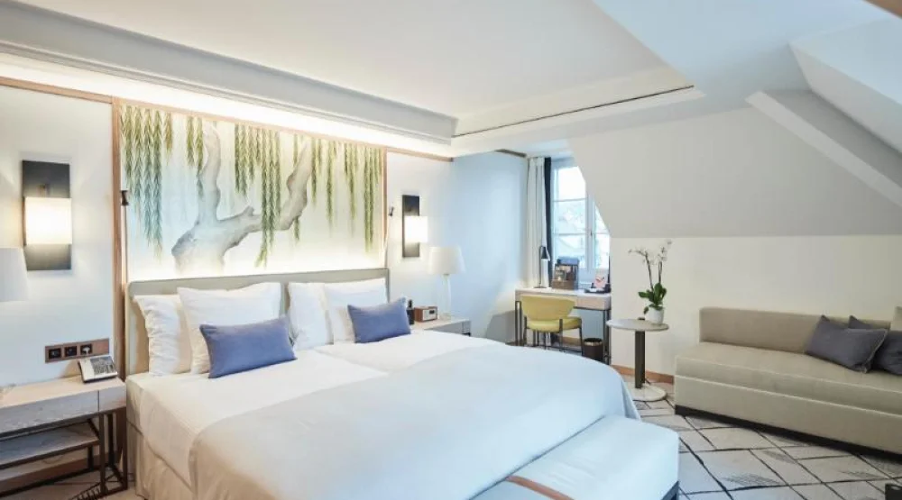 Riverside Signature Suite at Storchen Zurich Lifestyle Boutique Hotel