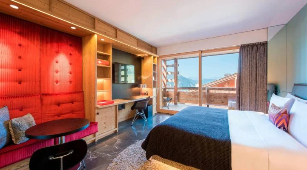Wonderful, Guest Room, One King, Limited View, Balcony, Fireplace at W Verbier
