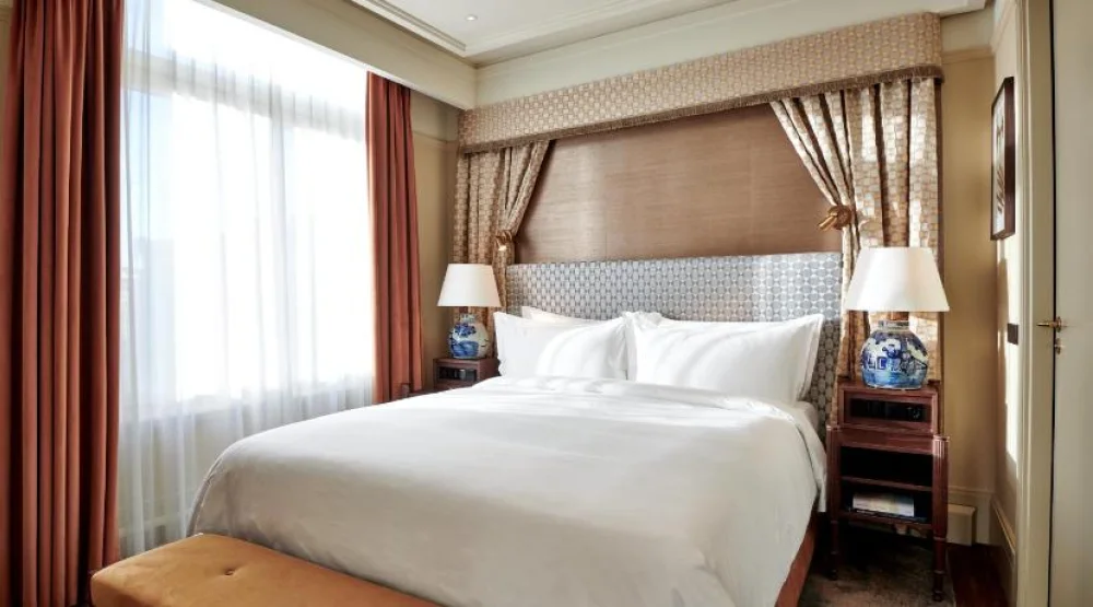 Junior Suite River View and Balcony at De L'Europe Amsterdam