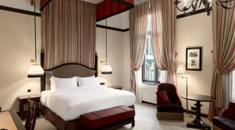 Deluxe Double Room at Hotel Des Indes