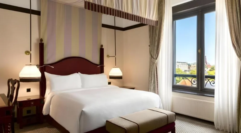 Superior Family Room at Hotel Des Indes