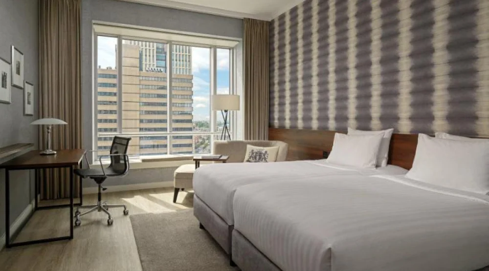 Superior Twin Room, Guest Room, Two Twin at Rotterdam Marriott