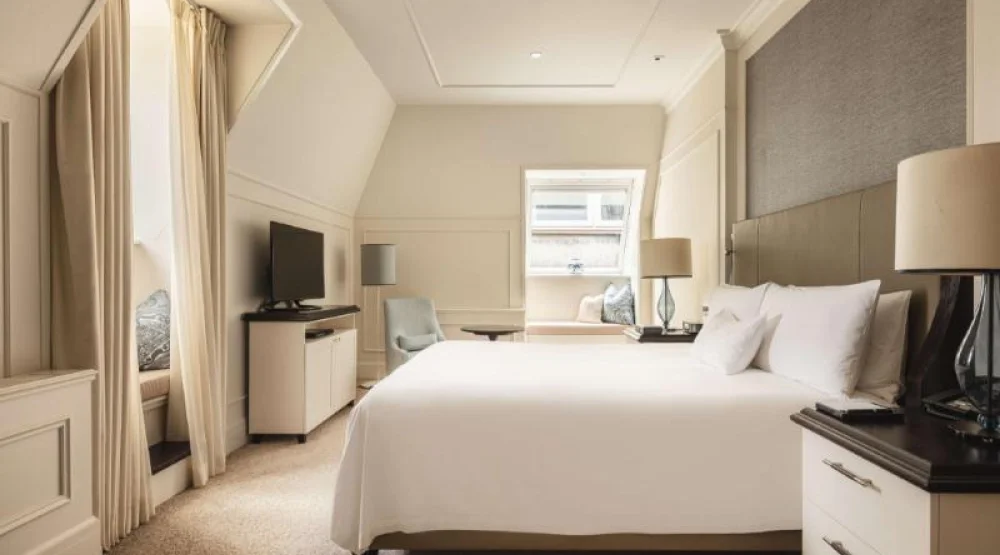 King Deluxe Room at Waldorf Astoria Amsterdam