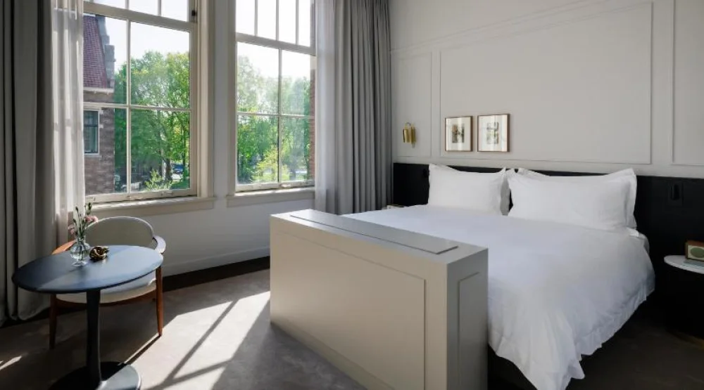 Junior Suite at Pillows Grand Boutique Hotel Maurits at the Park