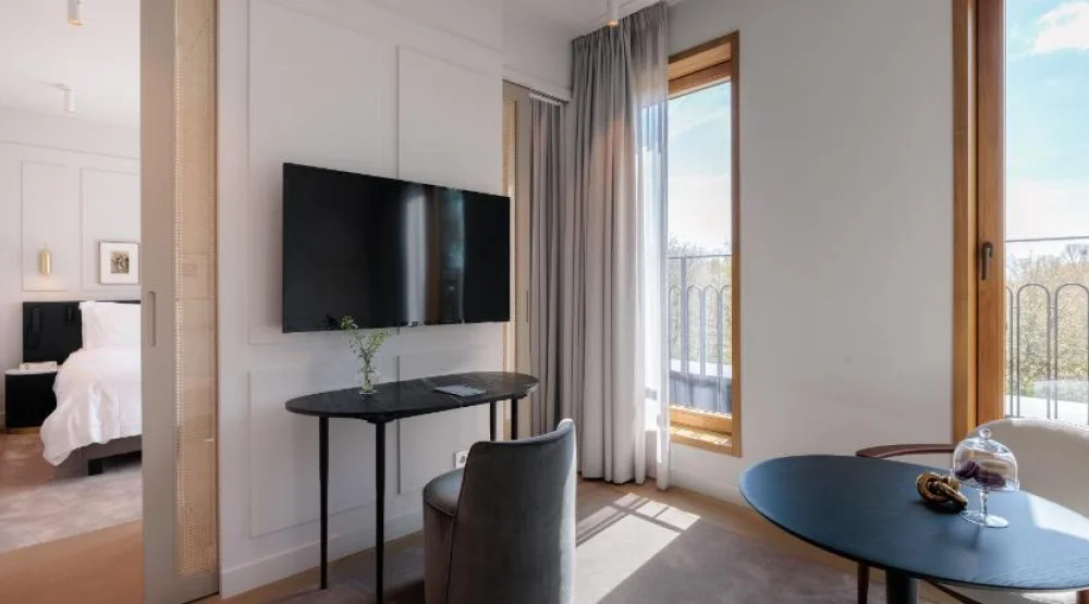 Suite at Pillows Grand Boutique Hotel Maurits at the Park