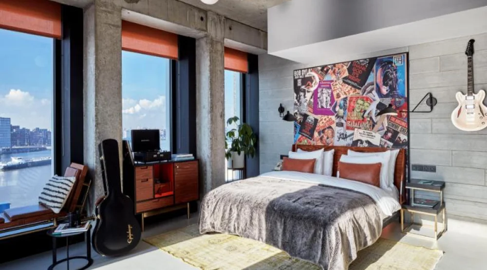 Sir Suite at Sir Adam