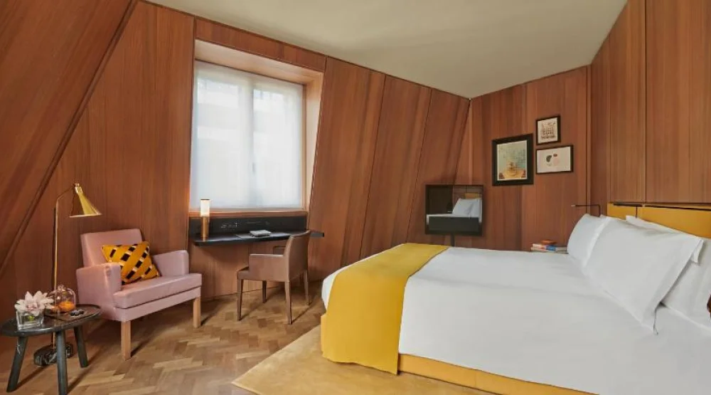 Superior Room at Hotel Cafe Royal