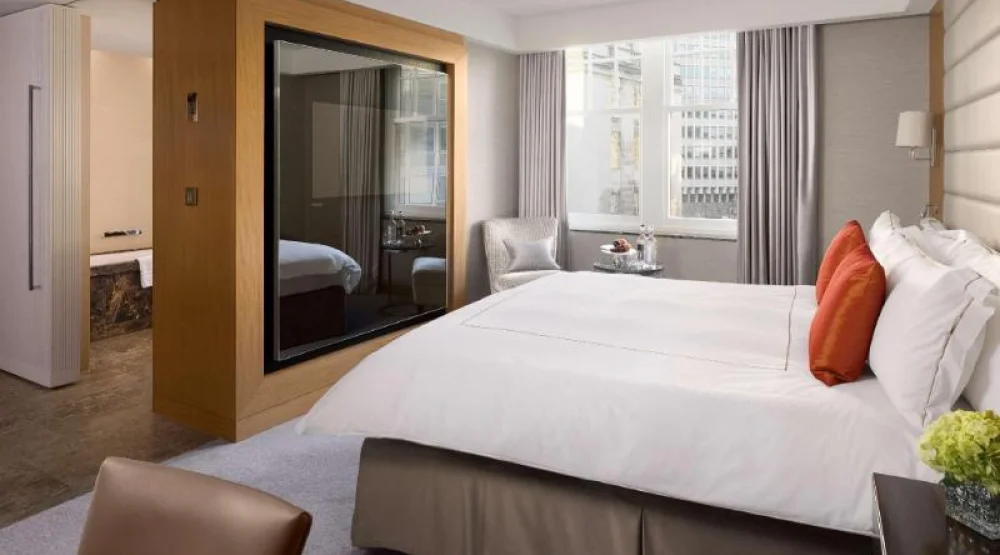 King Deluxe Room at Conrad London St. James