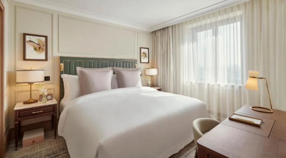 Executive City View Suite at Jumeirah Carlton Tower