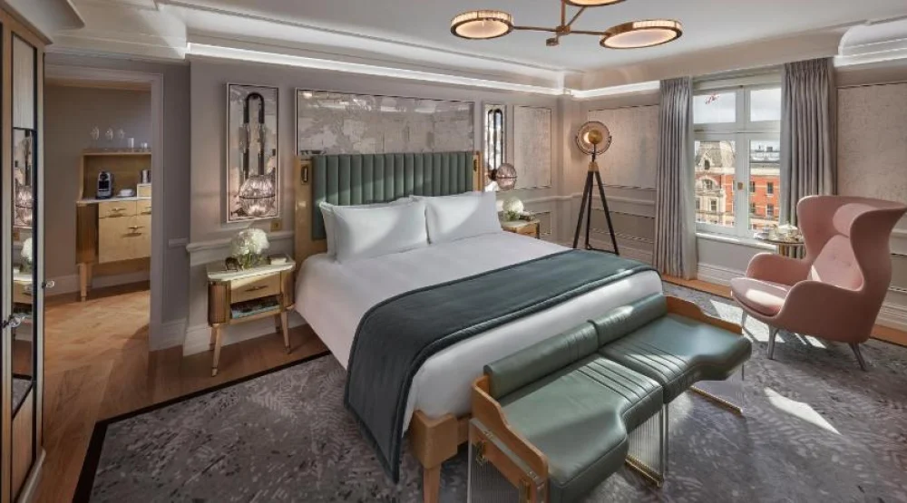 Deluxe Room at Mandarin Oriental Hyde Park
