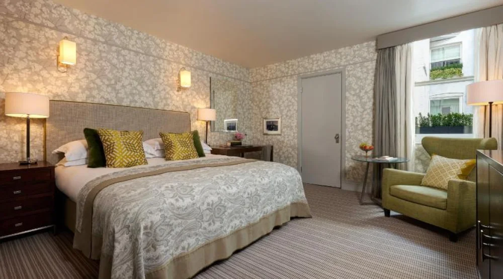 Executive King / Twin Room at Brown's Hotel