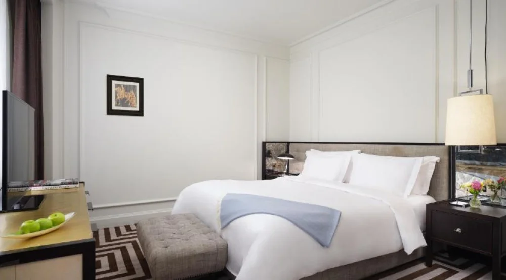 Deluxe King Room at Rosewood London