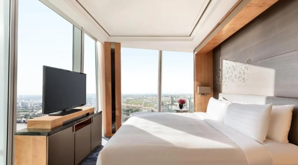 Iconic Shard Suite at Shangri-La The Shard