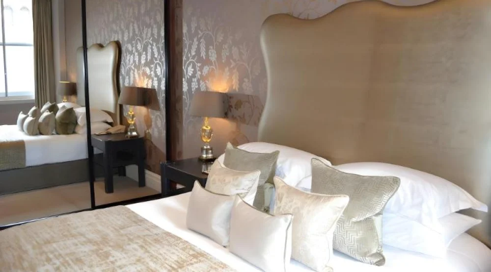 Minsters One Bedroom Suite at Taj 51 Buckingham Suites & Residences