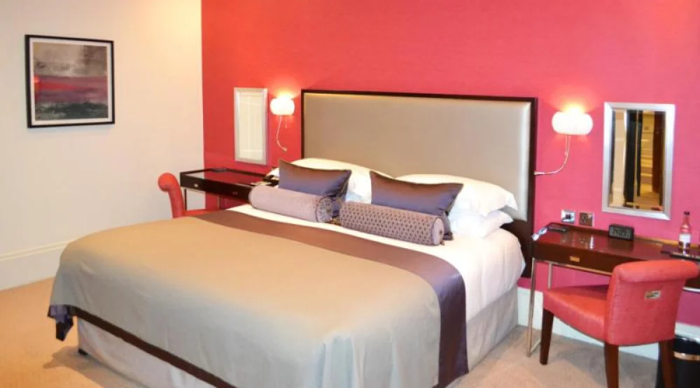 Kings Deluxe One Bedroom Suite at Taj 51 Buckingham Suites & Residences