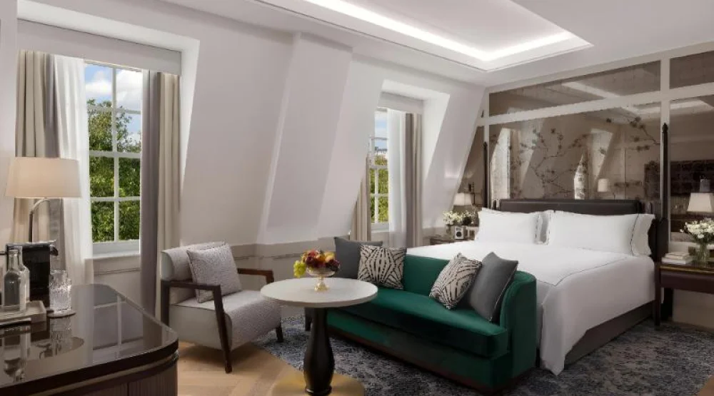 Suite Biltmore Grosvenor Square View Suite at The Biltmore Mayfair