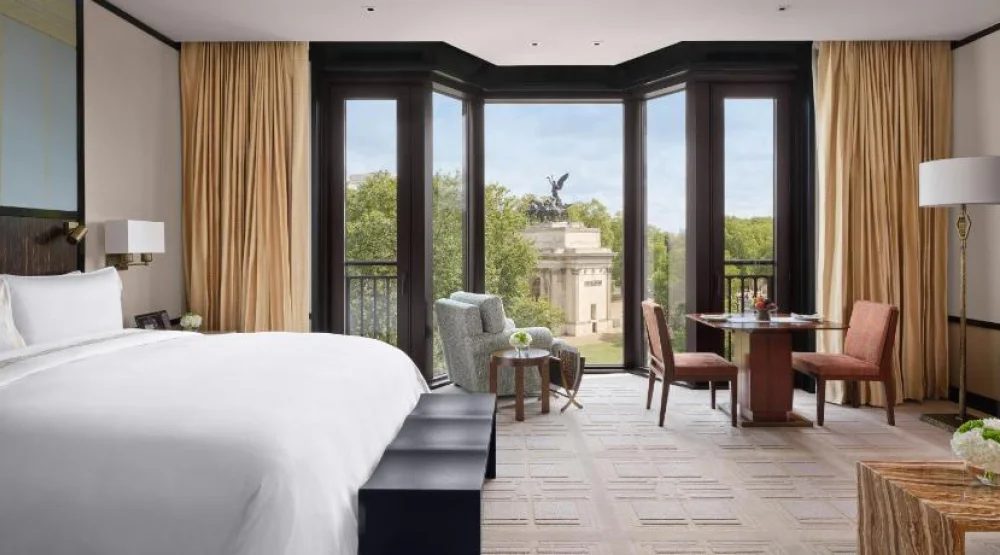 Grand Premier Park Room King at The Peninsula London