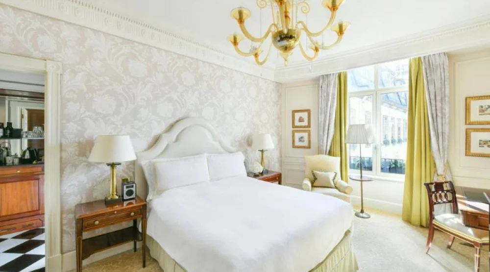 Superior Queen Room at The Savoy