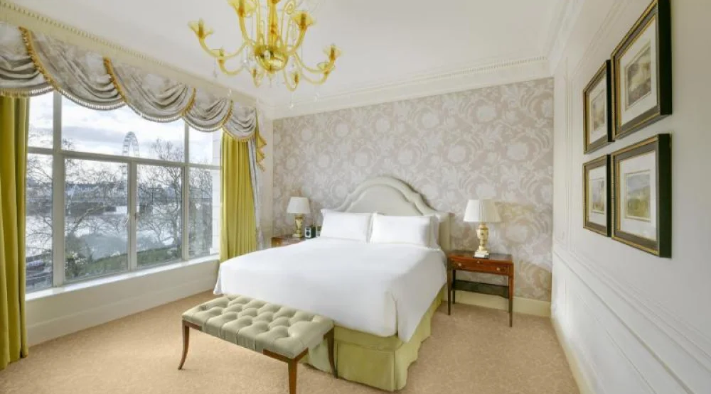 Luxury King River View Room at The Savoy