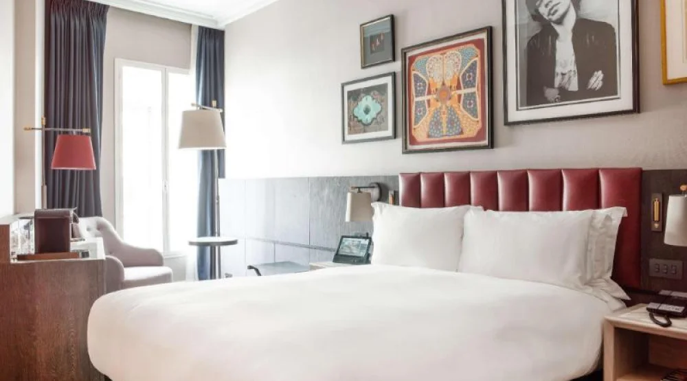 Trafalgar Queen Room at The Trafalgar St. James