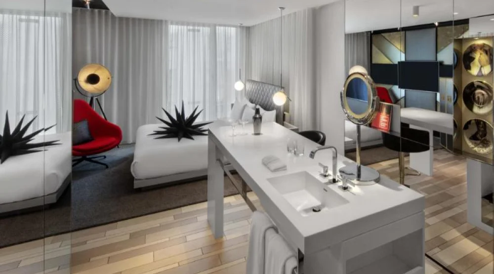 Wonderful Room, Guest Room, One King at W London