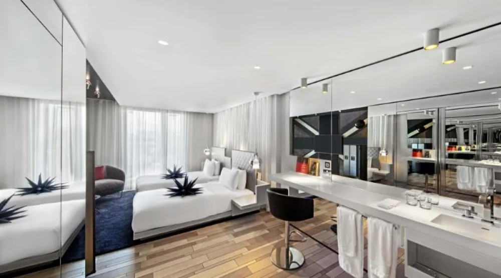 Fabulous Room, Guest Room, Two Twin, High Floor at W London