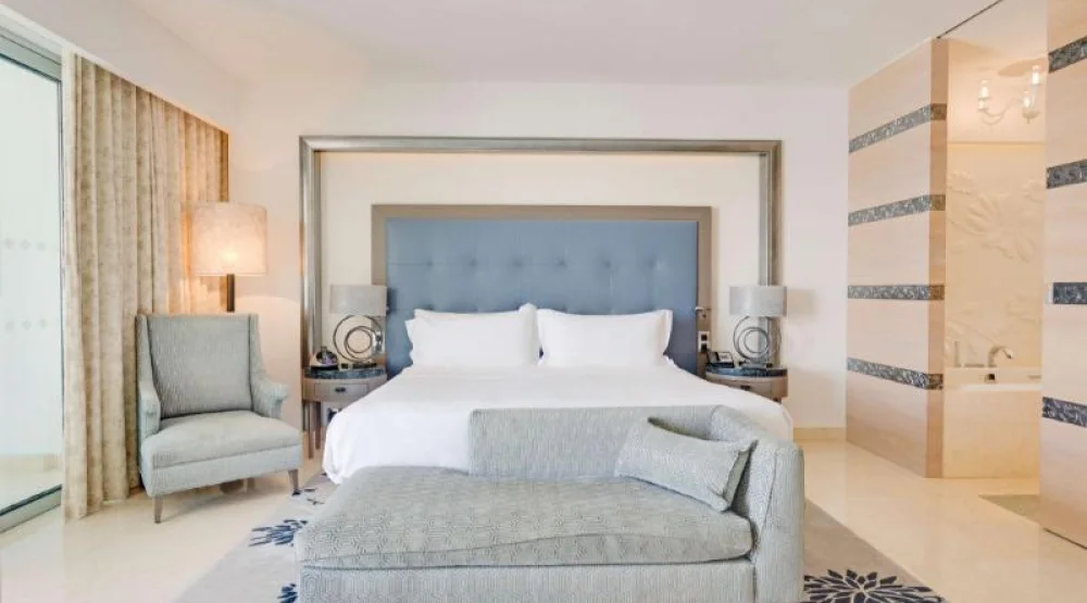 King Grand Deluxe Room at Conrad Algarve