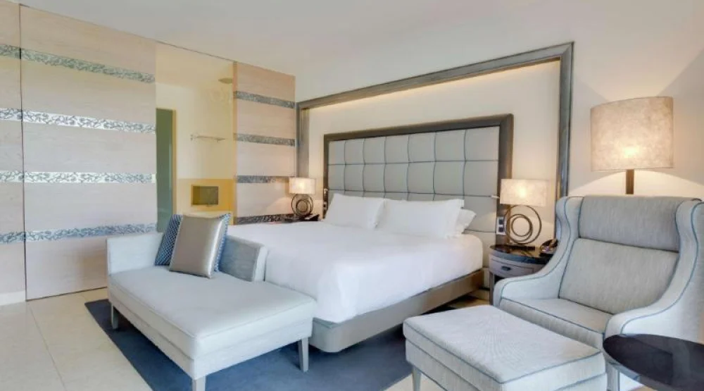 King Deluxe Room with Pool View at Conrad Algarve