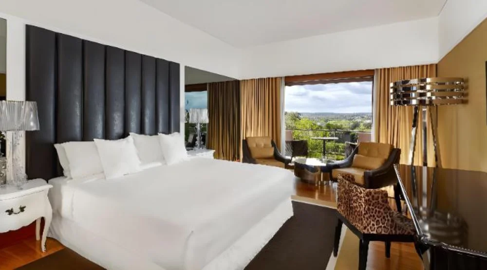 Double Or Twin Deluxe Design at Convento Do Espinheiro & Spa Hotel