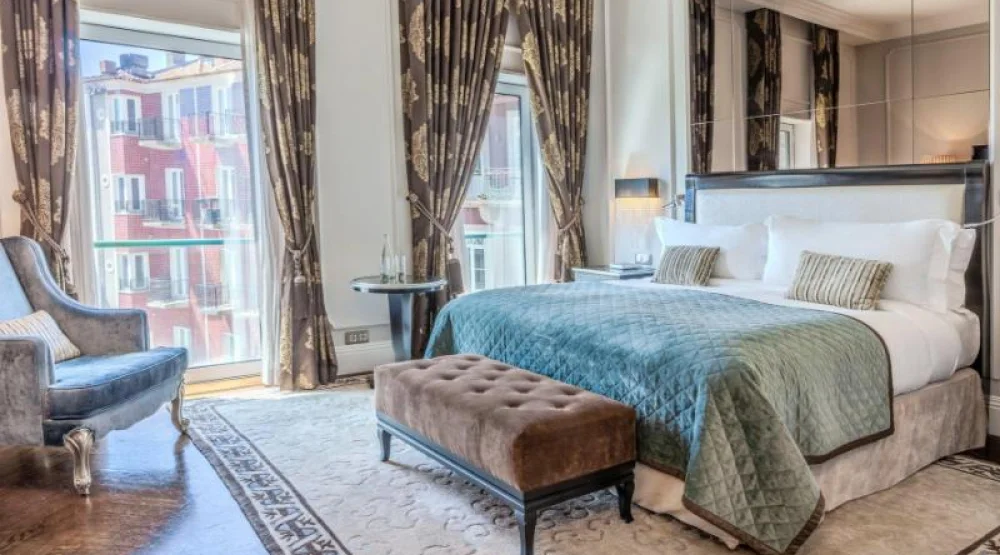 One King Classic Quiet Zone at Intercontinental Porto Palacio Das Cardosas