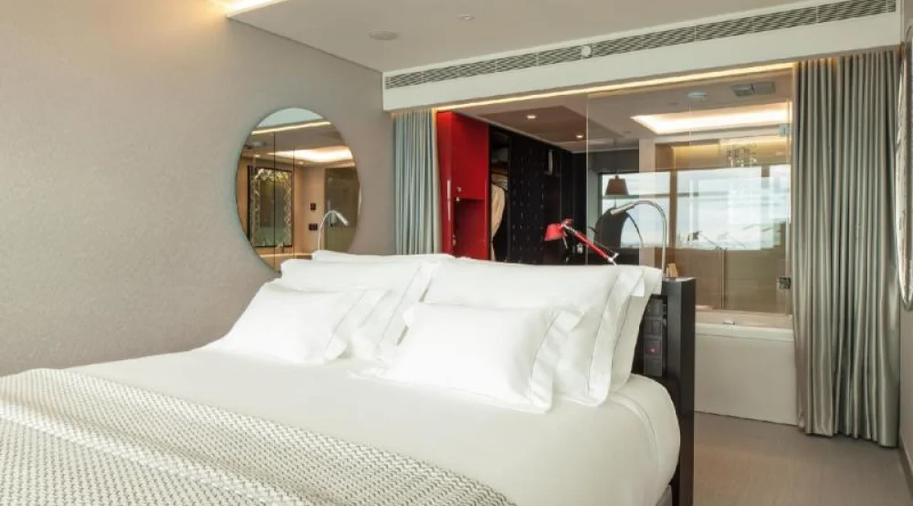 Deluxe Double Or Twin Room at Myriad By Sana
