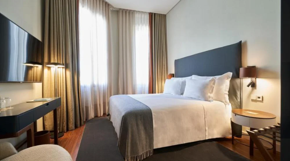 Classic Double Room at Portobay Flores