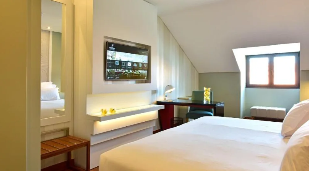 Mezzanine Suite at Pousada De Lisboa Praca Do Comercio