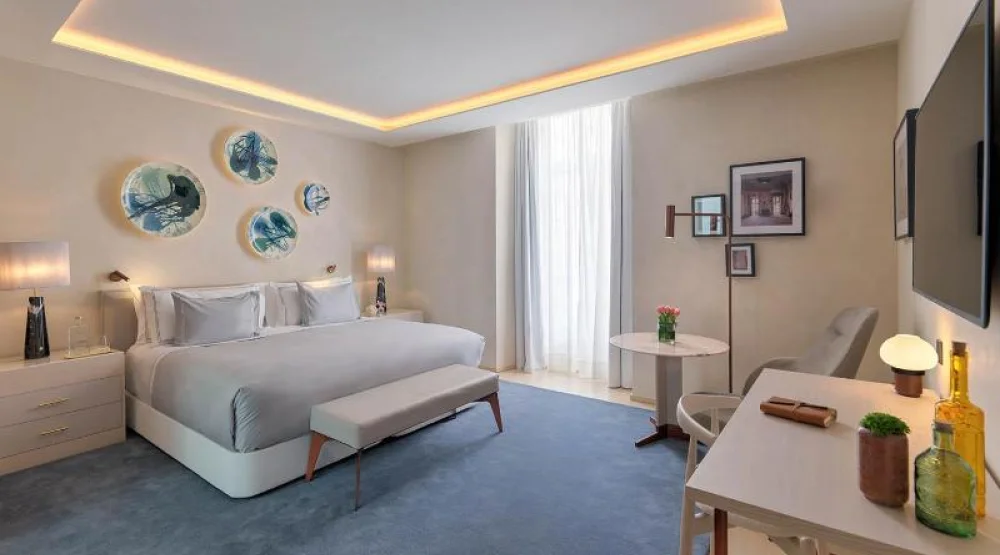 Deluxe City View at The One Palacio Da Anunciada